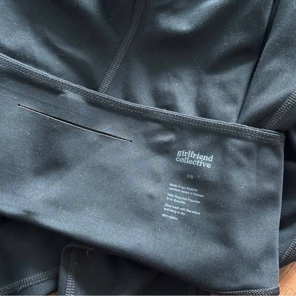 Girlfriend Collective Compressive Mid-Rise Legging - Picture 3 of 6